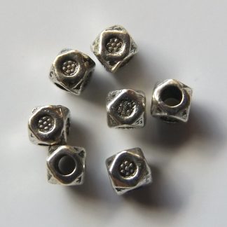 3.5mm antique silver zinc alloy metal polygon spacer beads