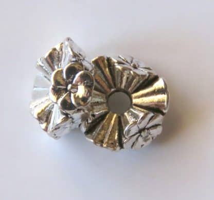 9x4mm antique silver zinc alloy metal rondelle flower spacer beads