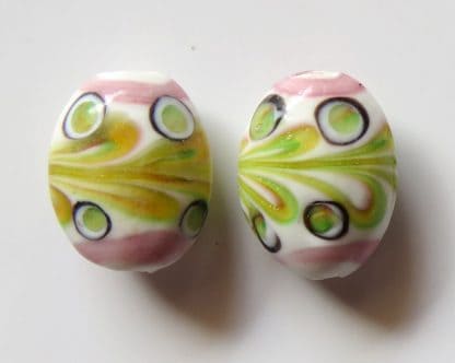19x15x9mm Oval Refined Lampwork Glass Beads White/Pink