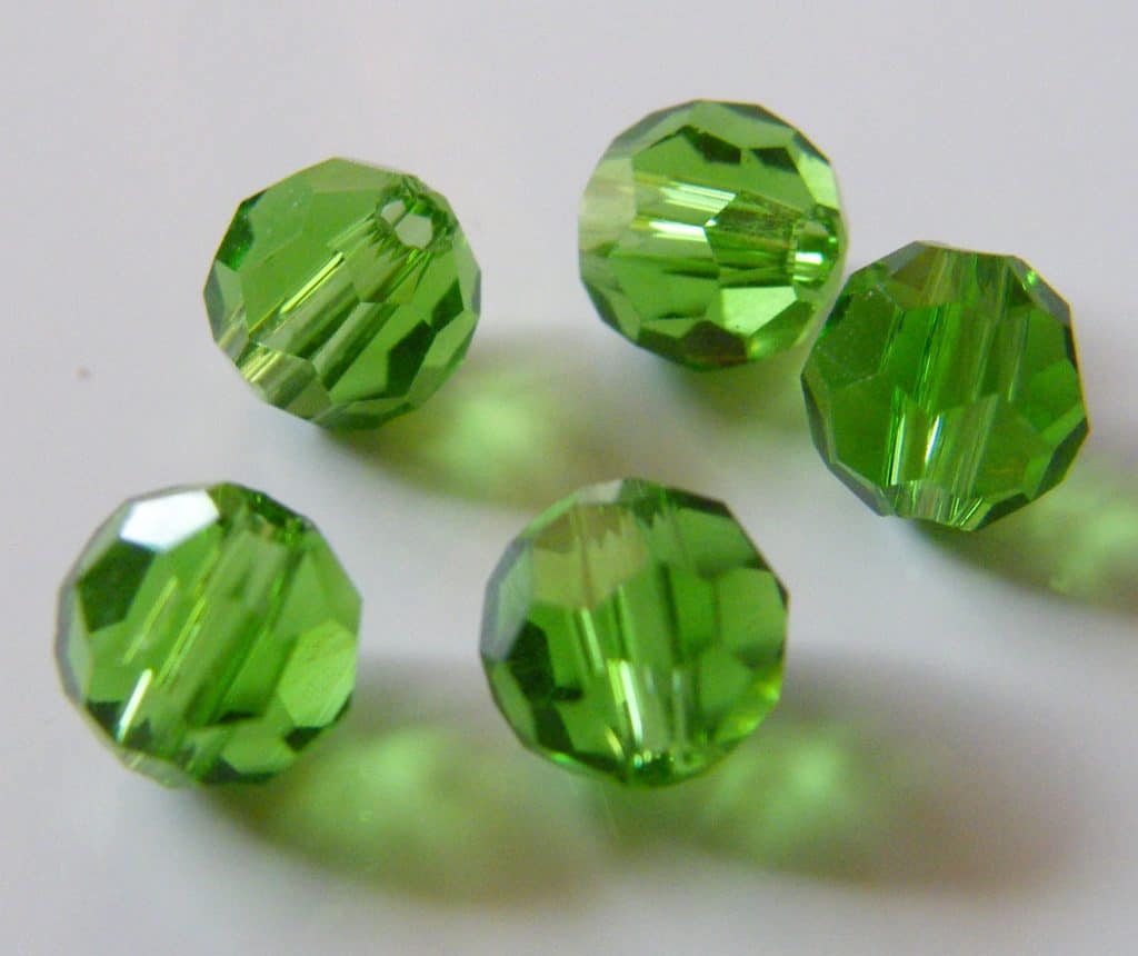 100pcs 6mm Faceted Round Crystal Beads - Green | BeadsForEwe