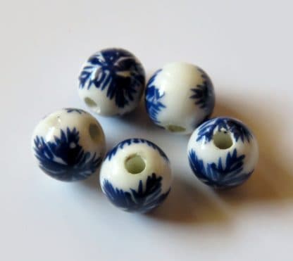 8mm Round White Porcelain / Ceramic Beads - Cobalt Blue Fern Leaves